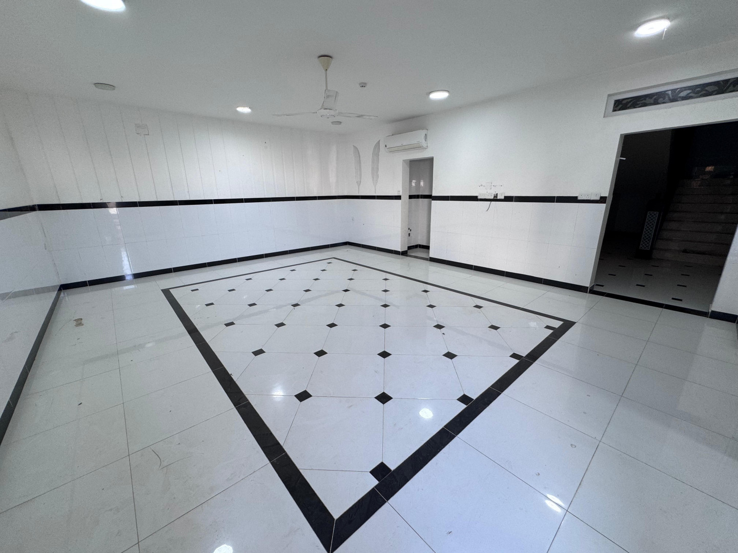 ghrf-llaygar-alyomy-oalasboaay-oalshhryrooms-available-for-daily-weekly-and-monthly-rent51775987919.jpg