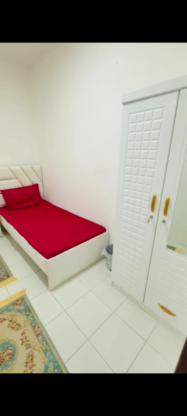 Girls' room in Al Majaz 3