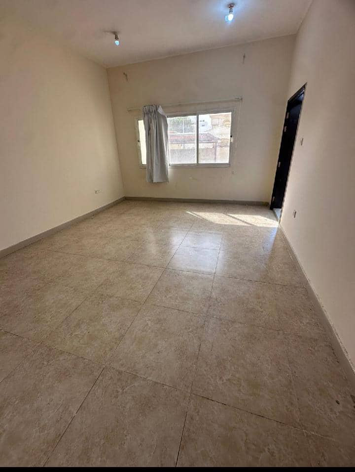 Room with kitchen in Al Kharaitiyat, Villa 34
