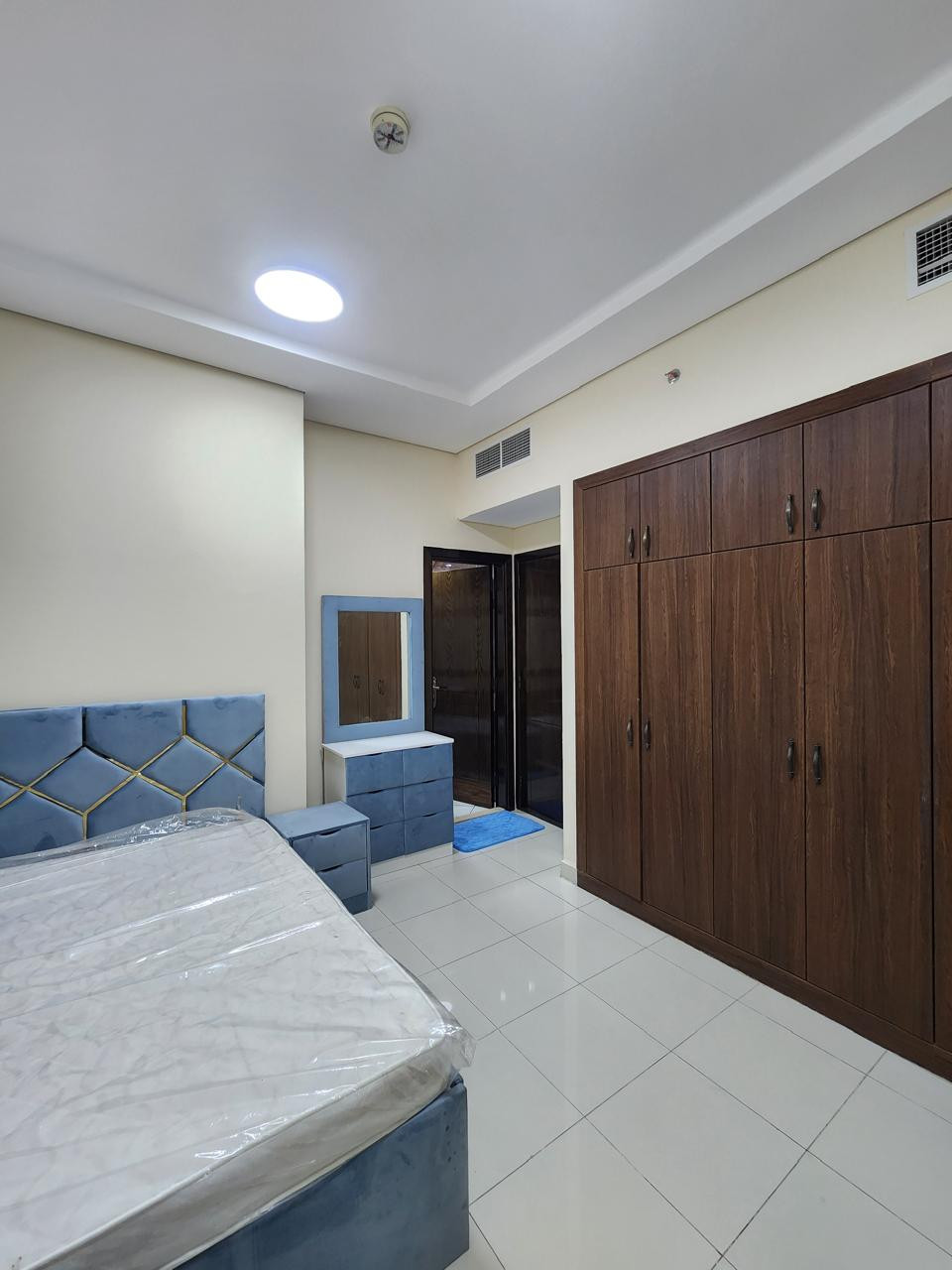 Family master bedroom with en suite bathroom