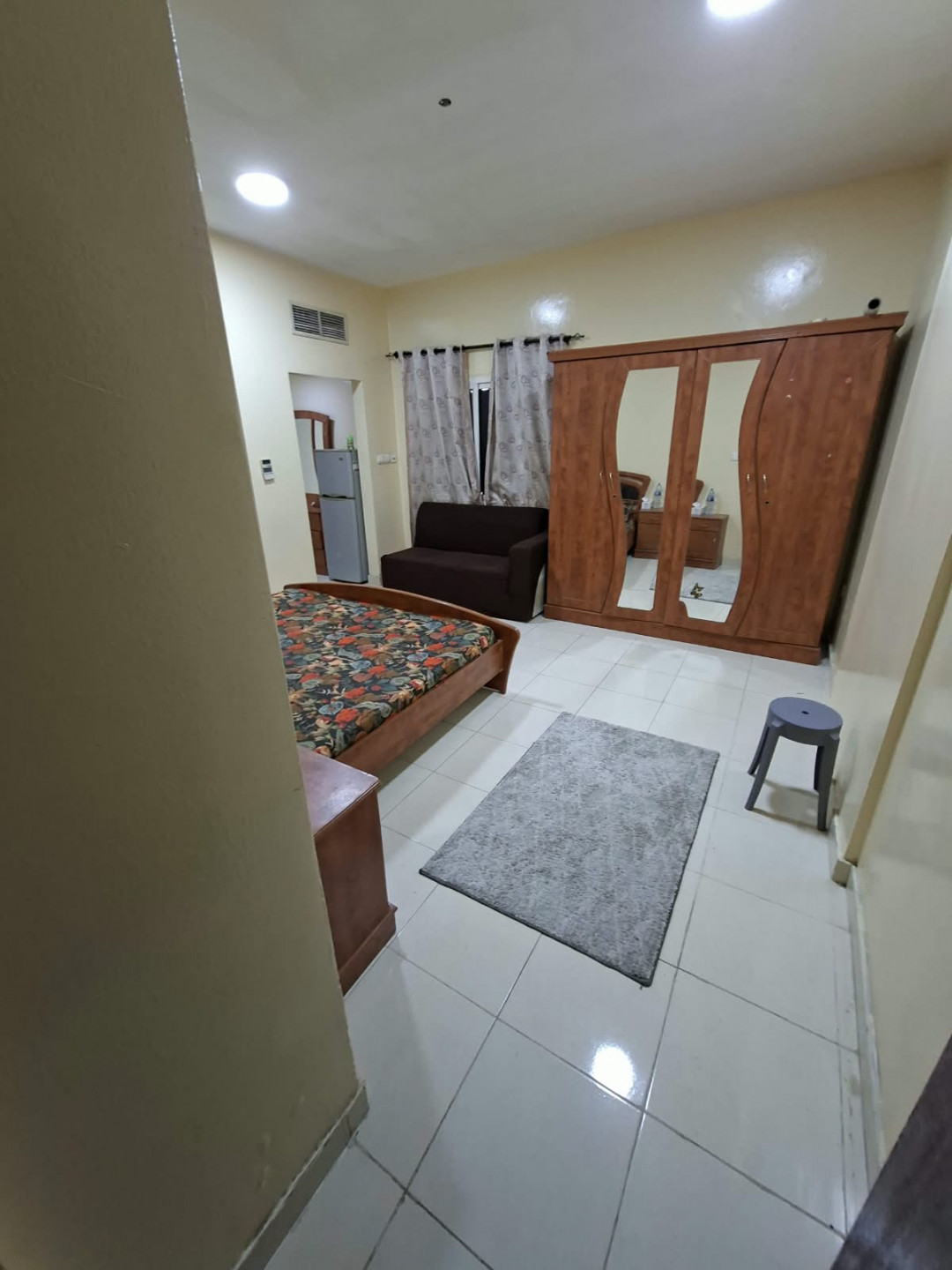 ghrf-mastr-kbyr-gda-llaygar01792787262.jpg