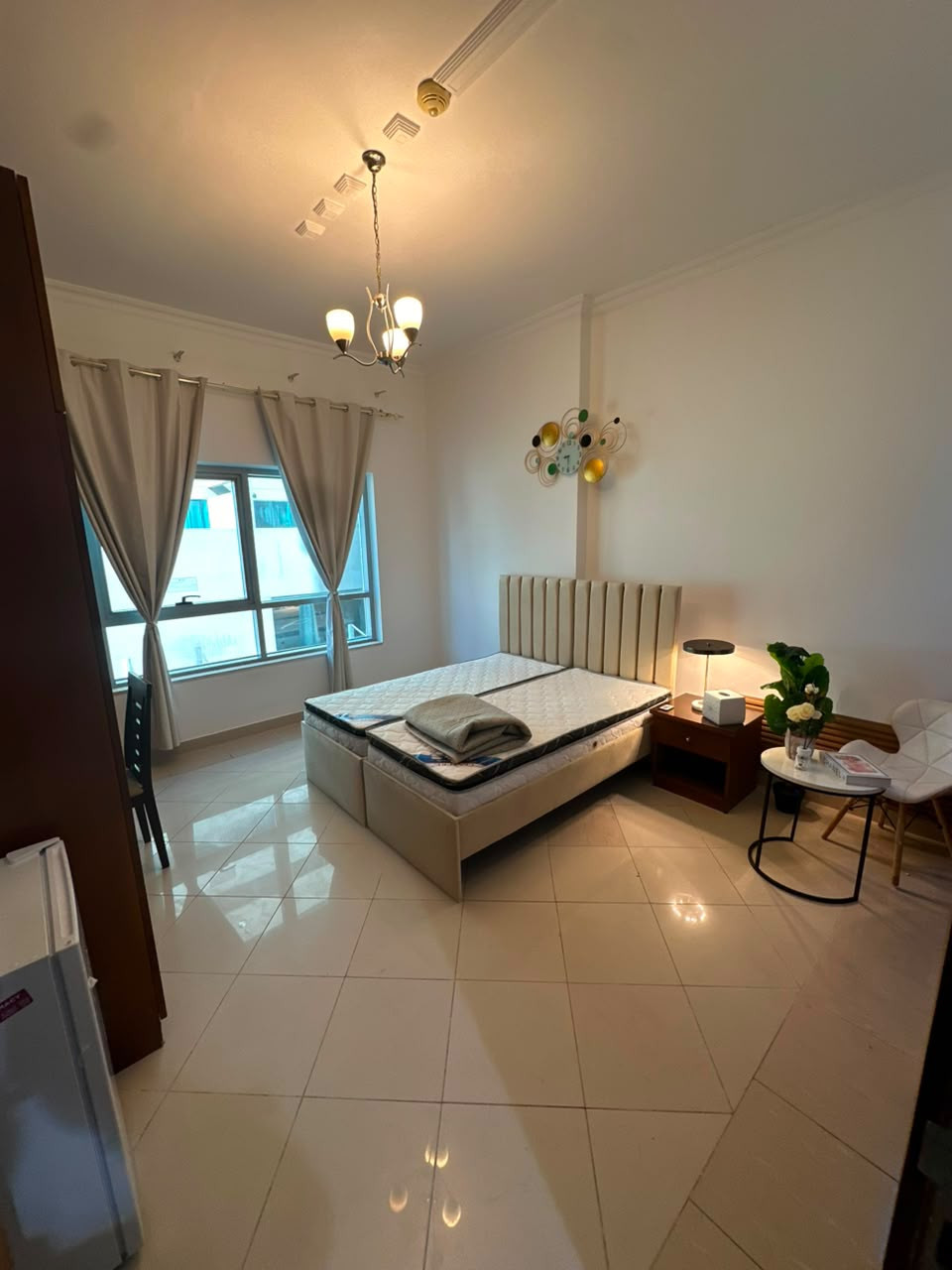 spacious master bedroom