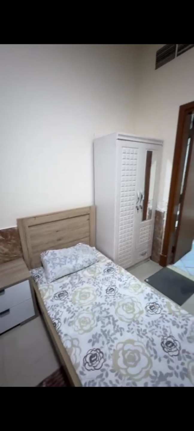 Shared room in Al Rashidiya 1