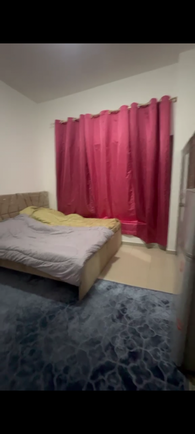 Shared room in Rashidiya