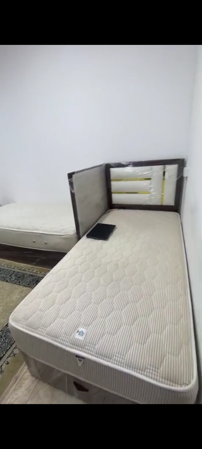 Shared room with balcony for young people