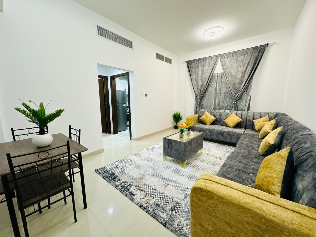 One bedroom and living room in Al Nuaimiya 1