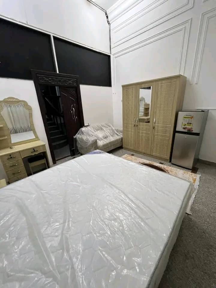 Room and bathroom with balcony