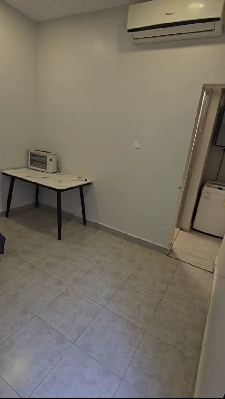 Room and bathroom, almost in the city center