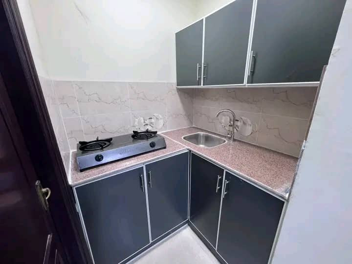 Room and kitchen, first occupancy