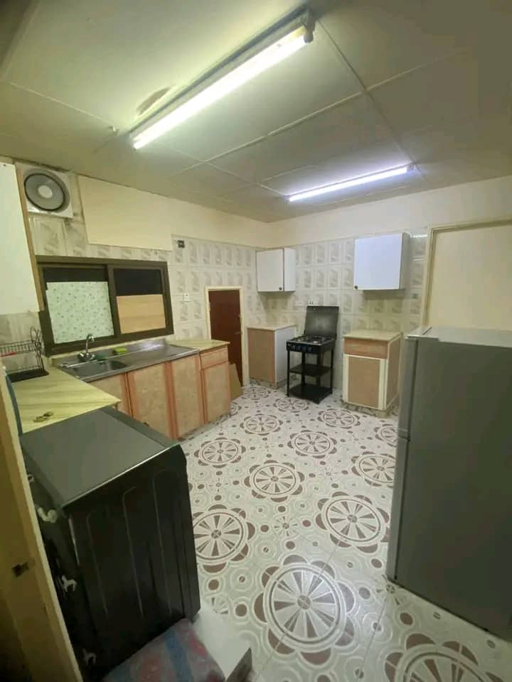 Room and kitchen, first occupancy