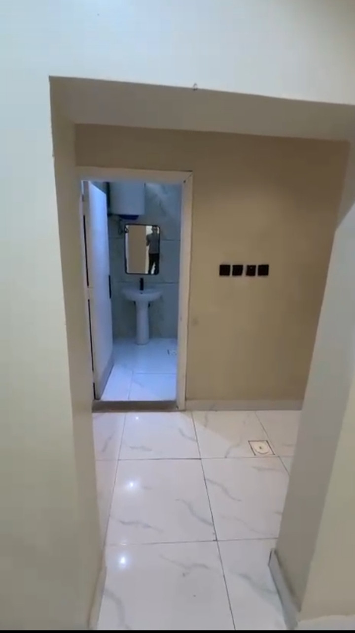 Room, kitchen, and bathroom: excellent cleanliness