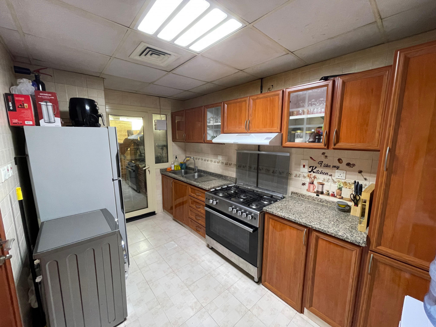 Room and lounge, Al Majaz 3