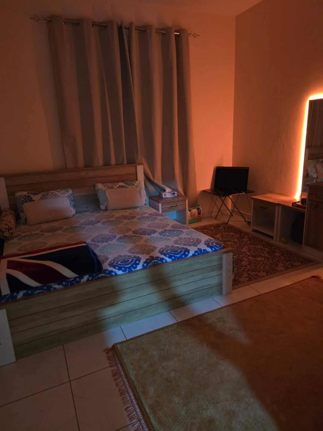 One bedroom and living room, very clean furnishings