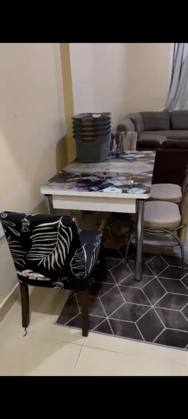 One bedroom and living room in Rawda 2
