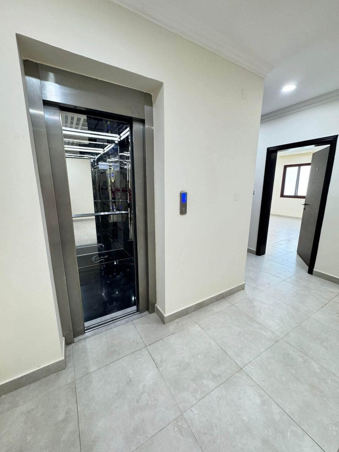 Unfurnished one-bedroom apartment in Al Duhail