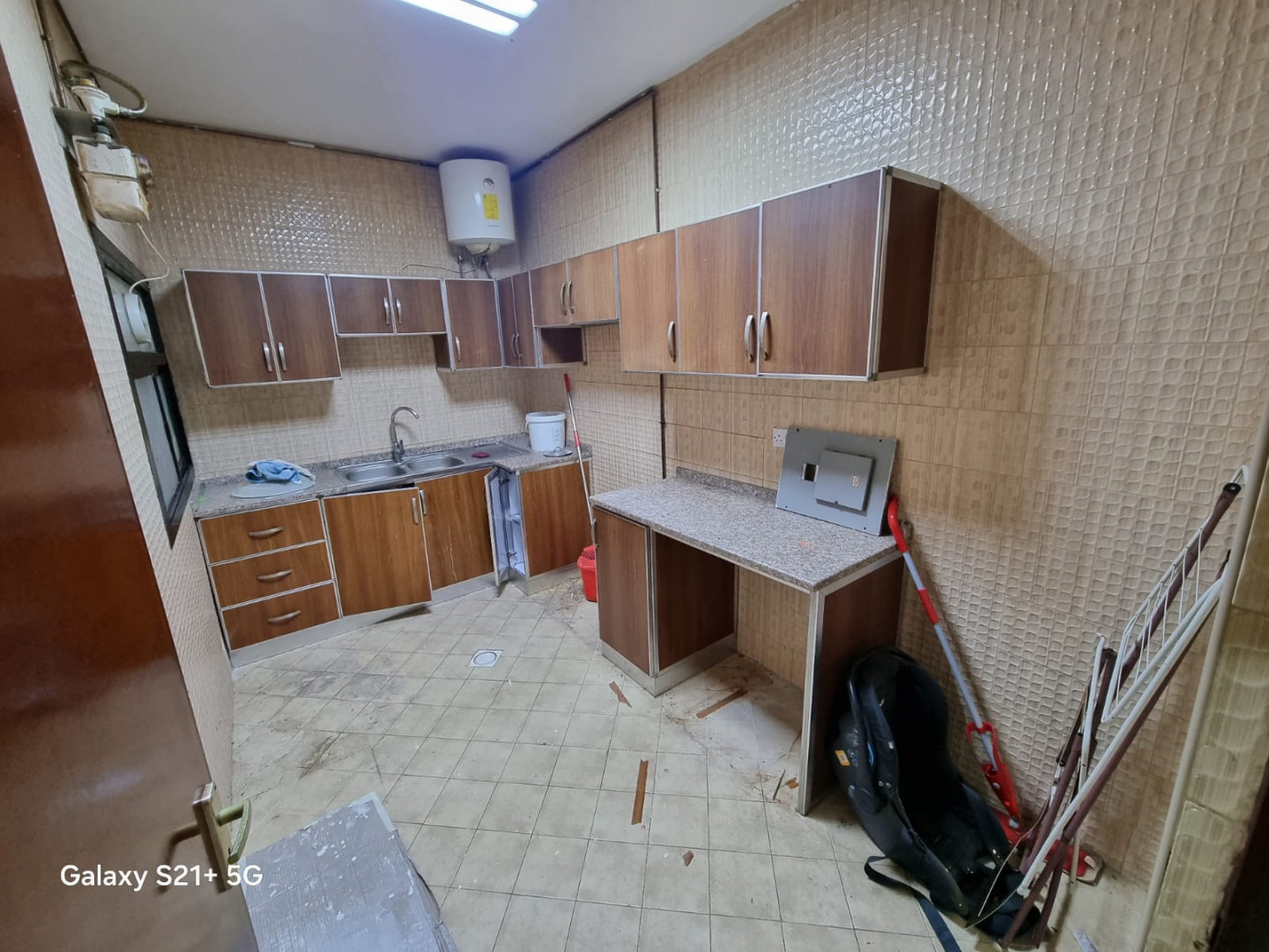 One bedroom apartment for rent in Al Qasimia Al Mahatta at a great price.