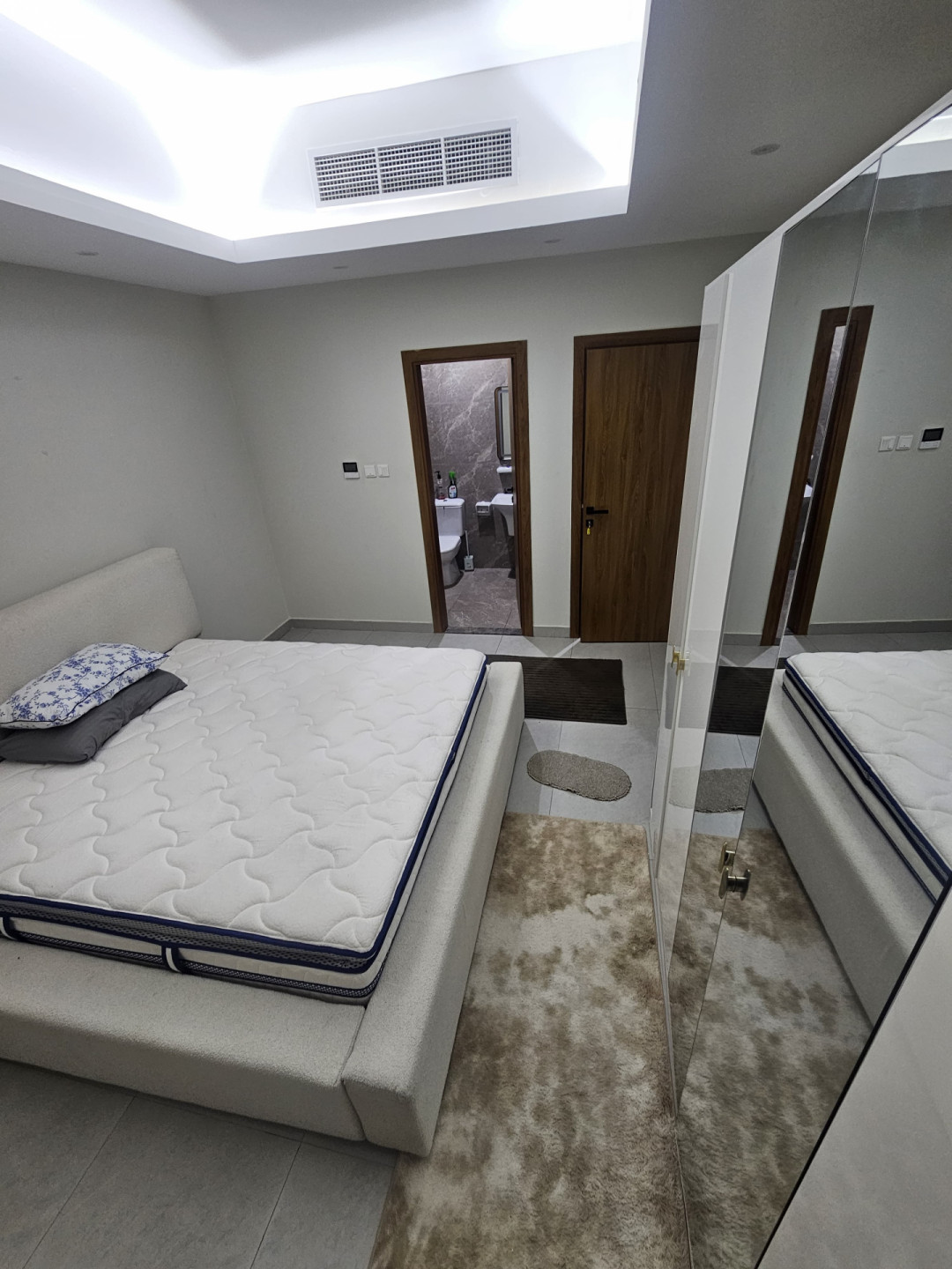 Furnished room and lounge with hotel-style furniture