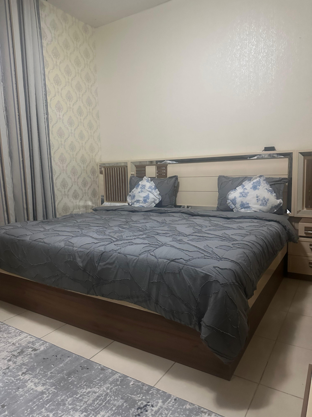 Furnished room and lounge with hotel-style furniture