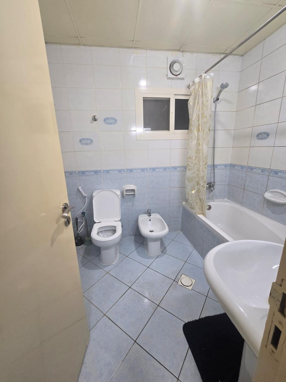 Furnished one bedroom and living room, clean furnishings, spacious