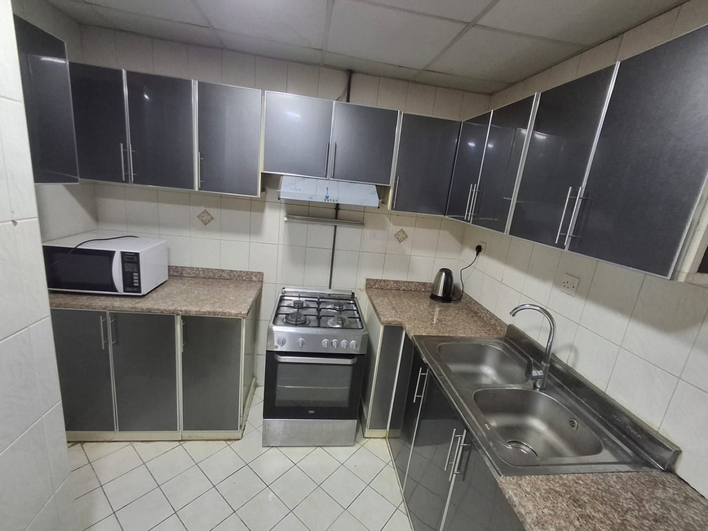 ghrf-osal-mfrosh-frsh-nthyf-msahat-oasaa81788881640.jpg