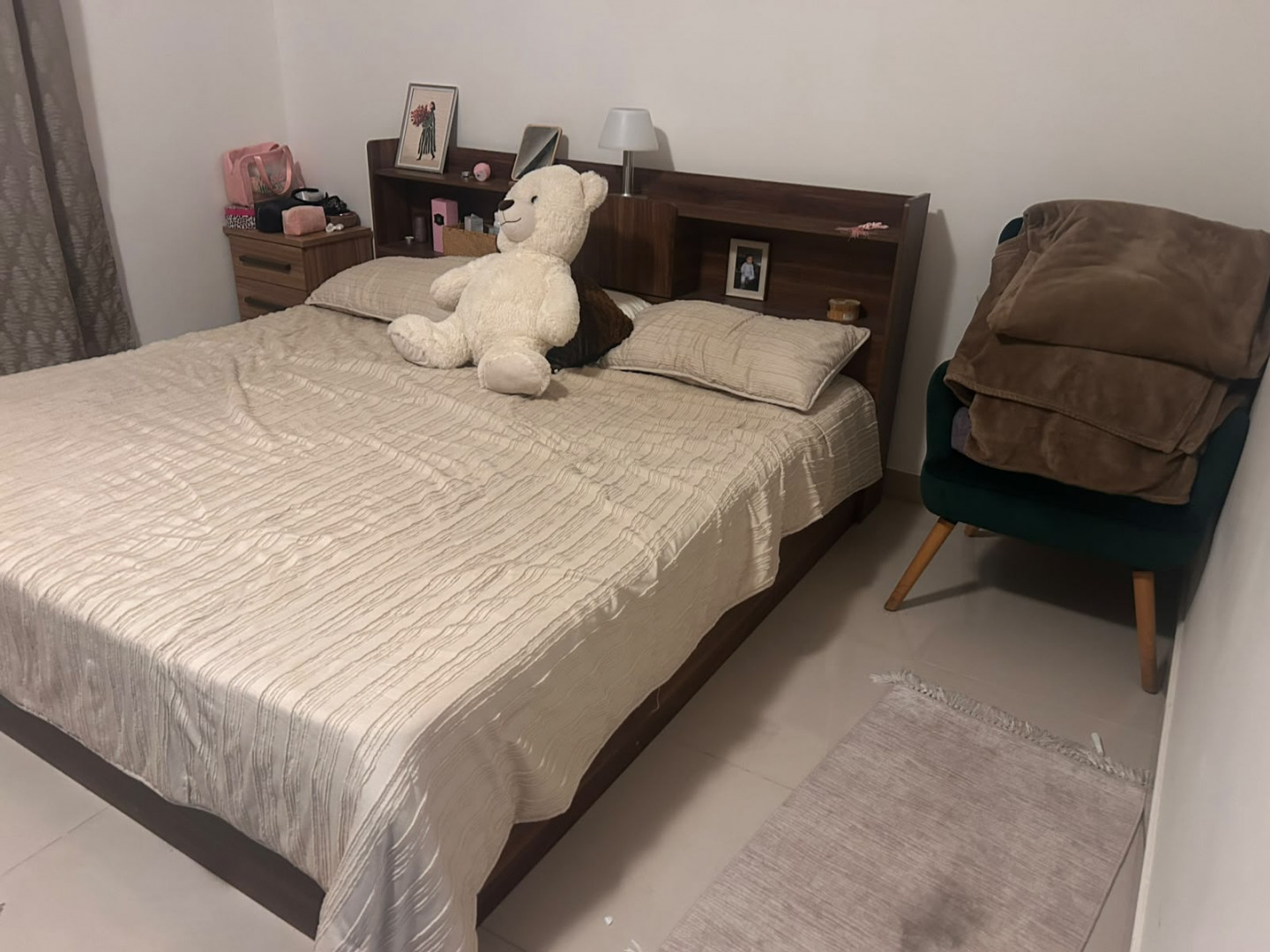 ghrf-osal-mfrosh-llaygar-alshhry-hnq801788368879.jpg