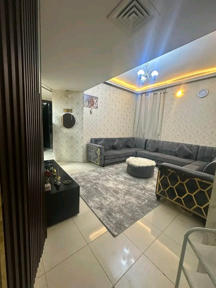 One bedroom and living room, spacious, very clean furnishings