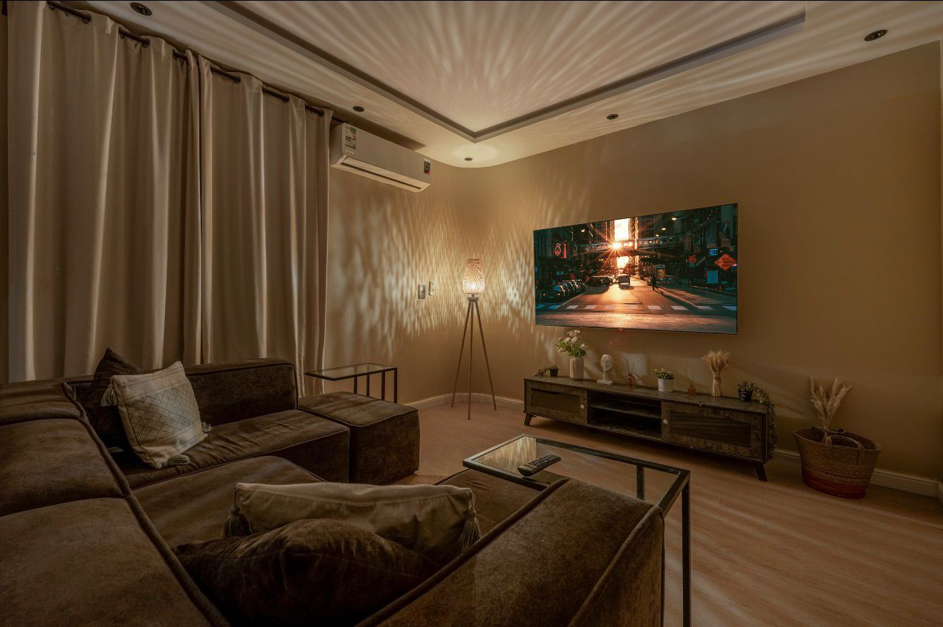 One bedroom, living room, and kitchen with super-furnished furniture