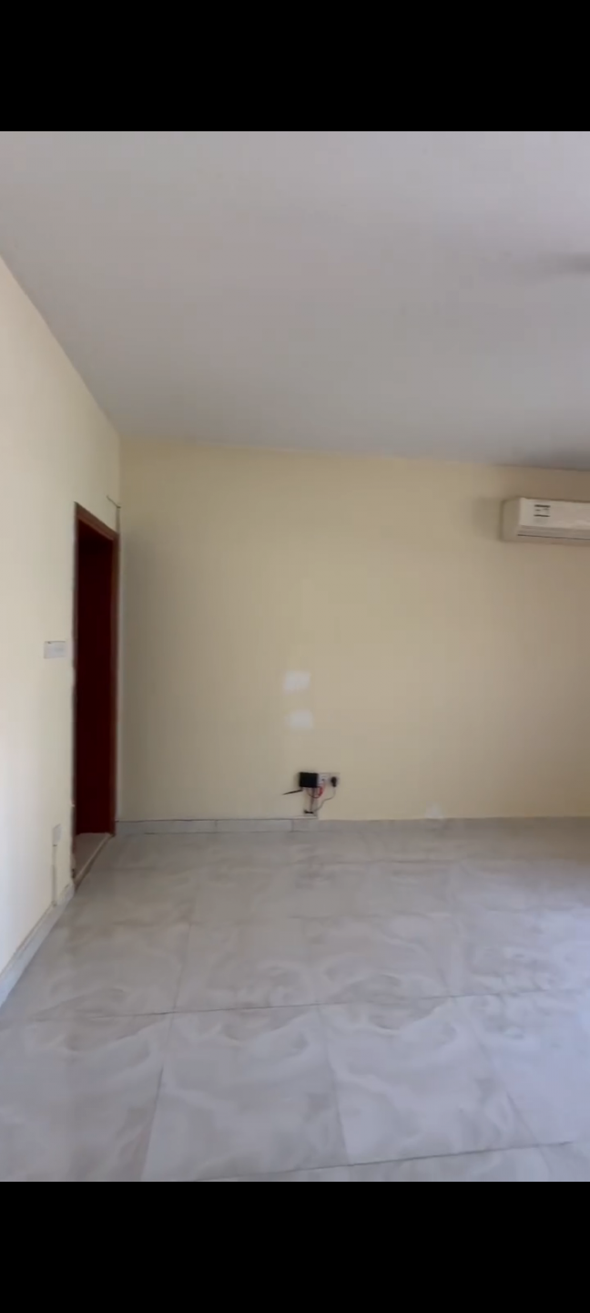 One bedroom and living room, ground floor, in Al Karama