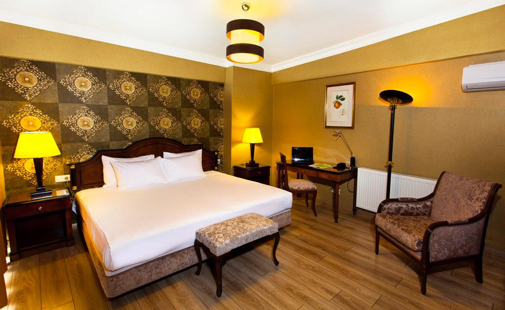 Hotel room and lounge