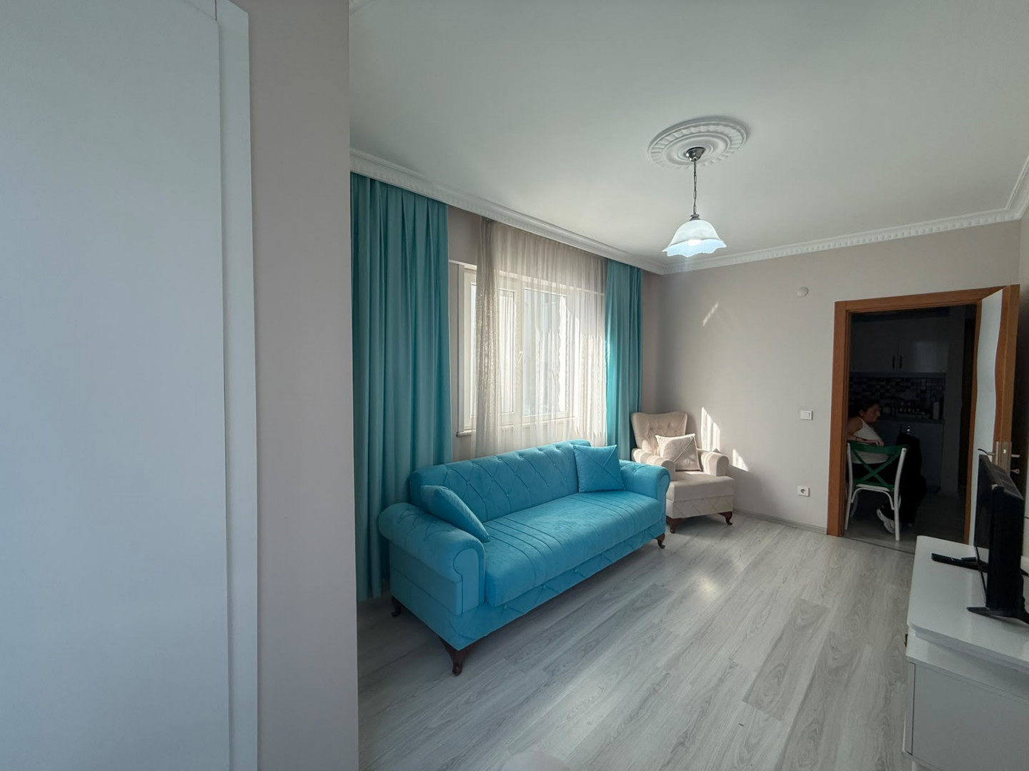 One bedroom and living room for rent