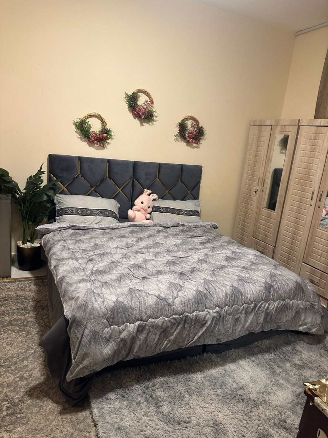 Furnished one-bedroom apartment for monthly rent