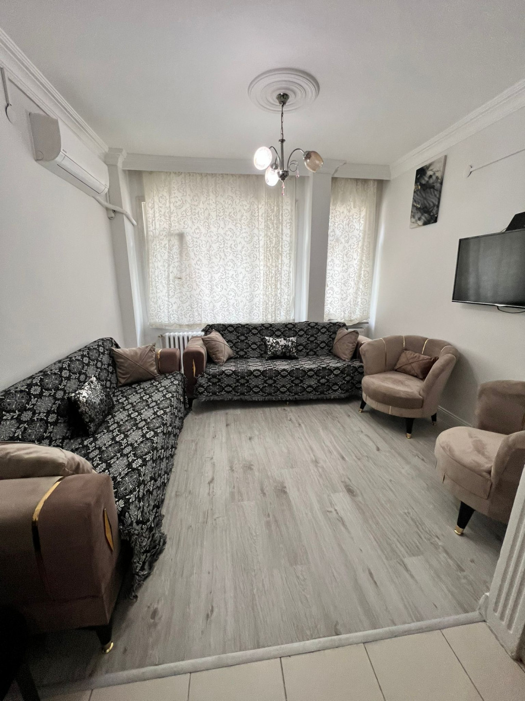 One room and a living room