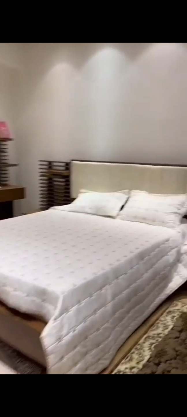Furnished room and living room for annual rent