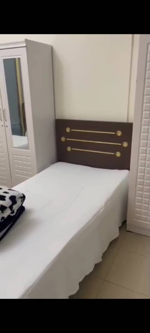 Quadruple room for young men only
