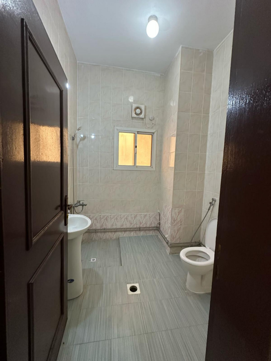 ghrf-tabo-nthamy-maa-mtbkh-mfsol61790868647.jpg