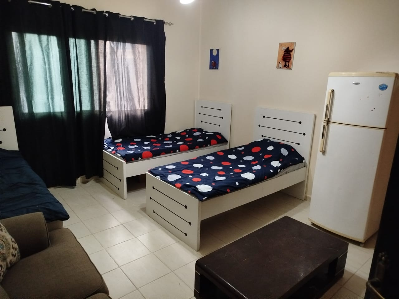 Triple room including internet, gym, and refrigerator