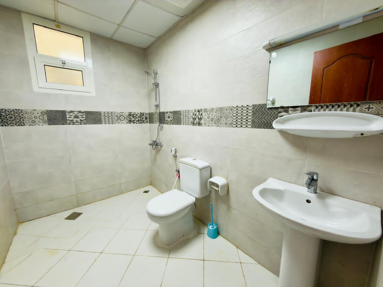 One bedroom and living room for monthly rent