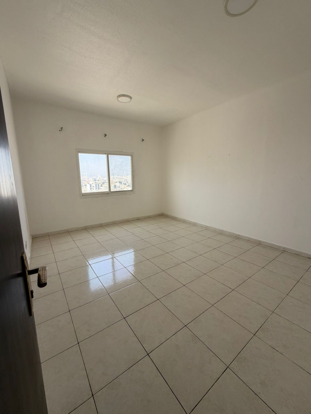 One bedroom and living room for annual rent