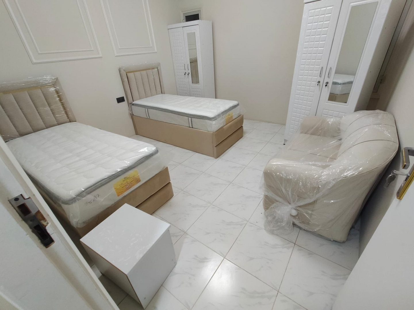 Youth room for two people
