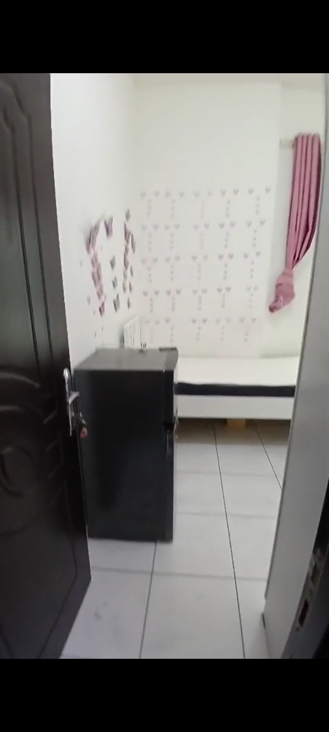 Beautiful, fully equipped rooms for girls