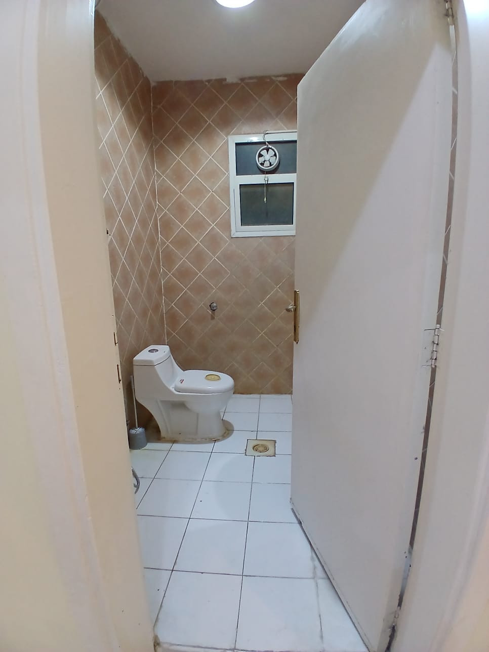 Two spacious rooms, a large separate kitchen, and a bathroom.