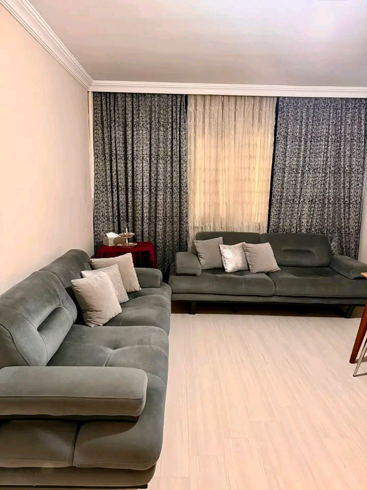 Two furnished rooms and a living room, clean, on the ground floor, direct building entrance.