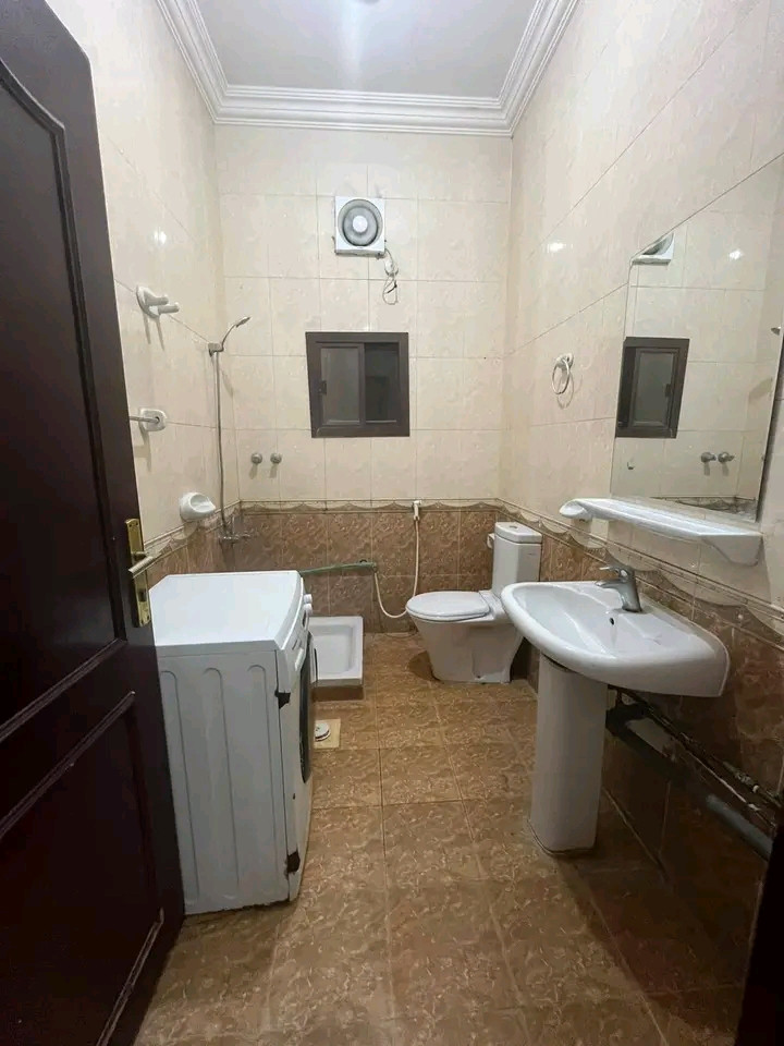 Two rooms and a living room, Wathnan Mall