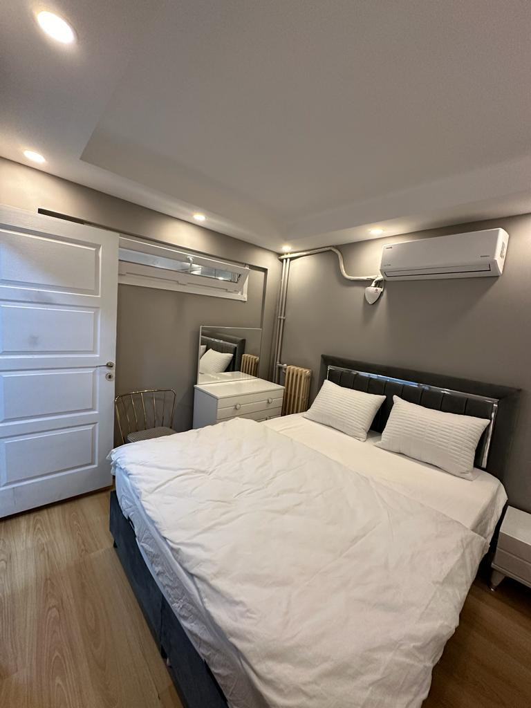 Two rooms and a hall