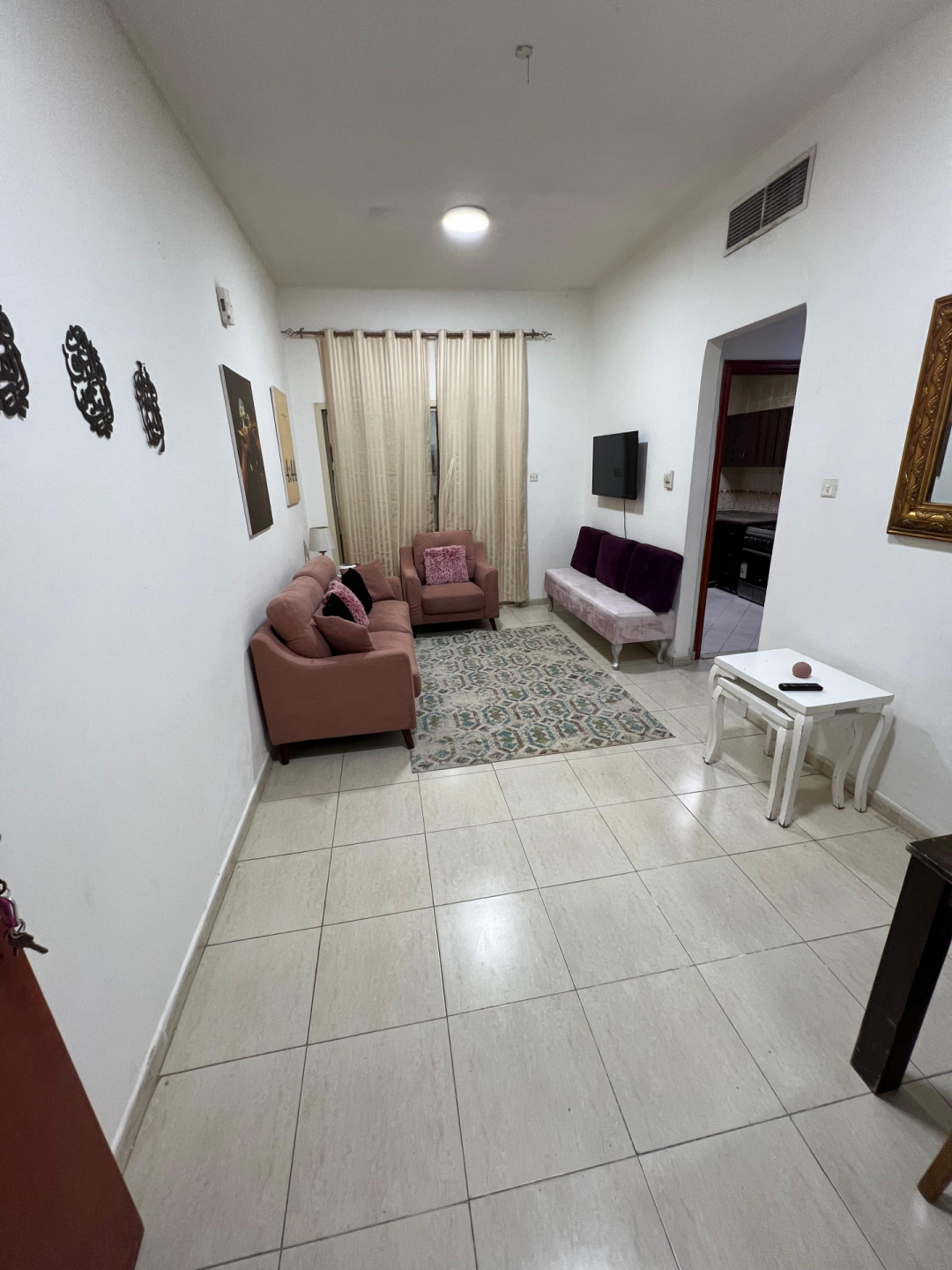 ghrftyn-osalh-mfrosh-alnaaymy101789501513.jpg
