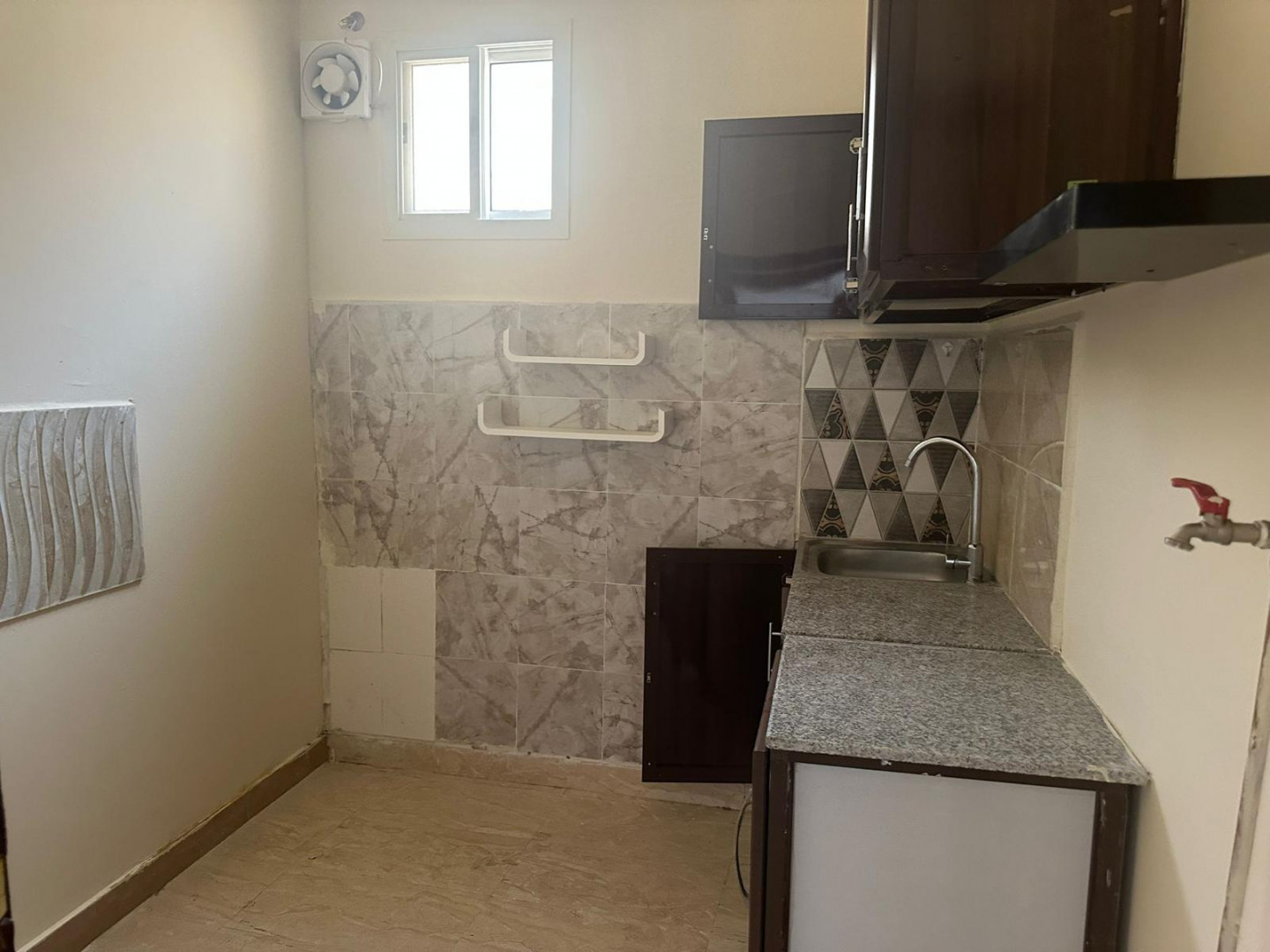 Two rooms and a hall, first floor