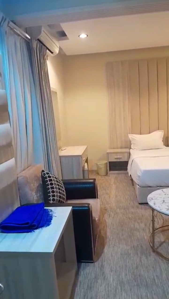 Al-Maghrazat neighborhood, room, bathroom and kitchen