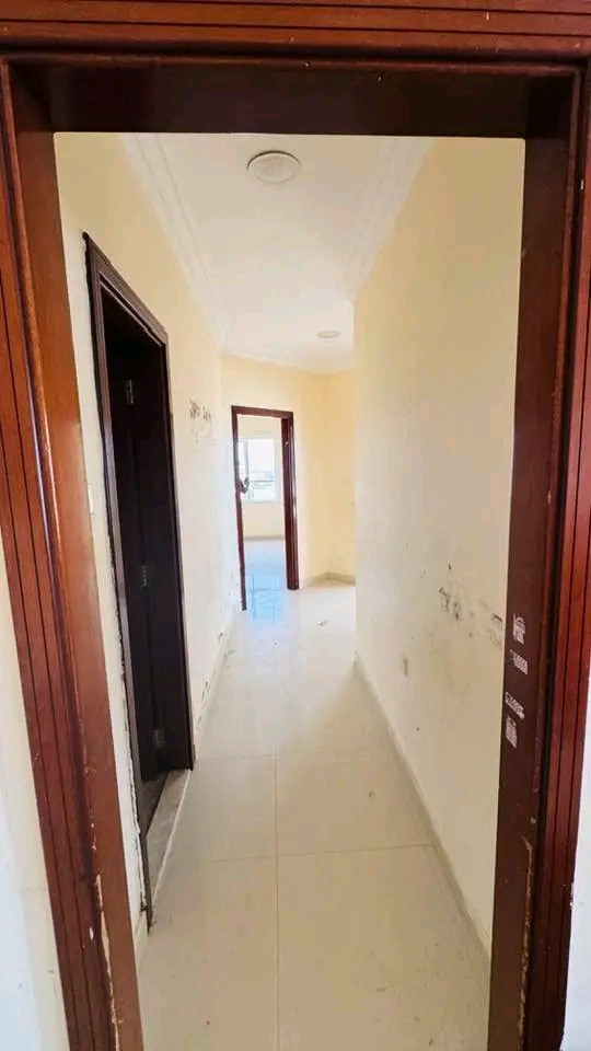 For rent: 3 rooms and a hall in Ras area