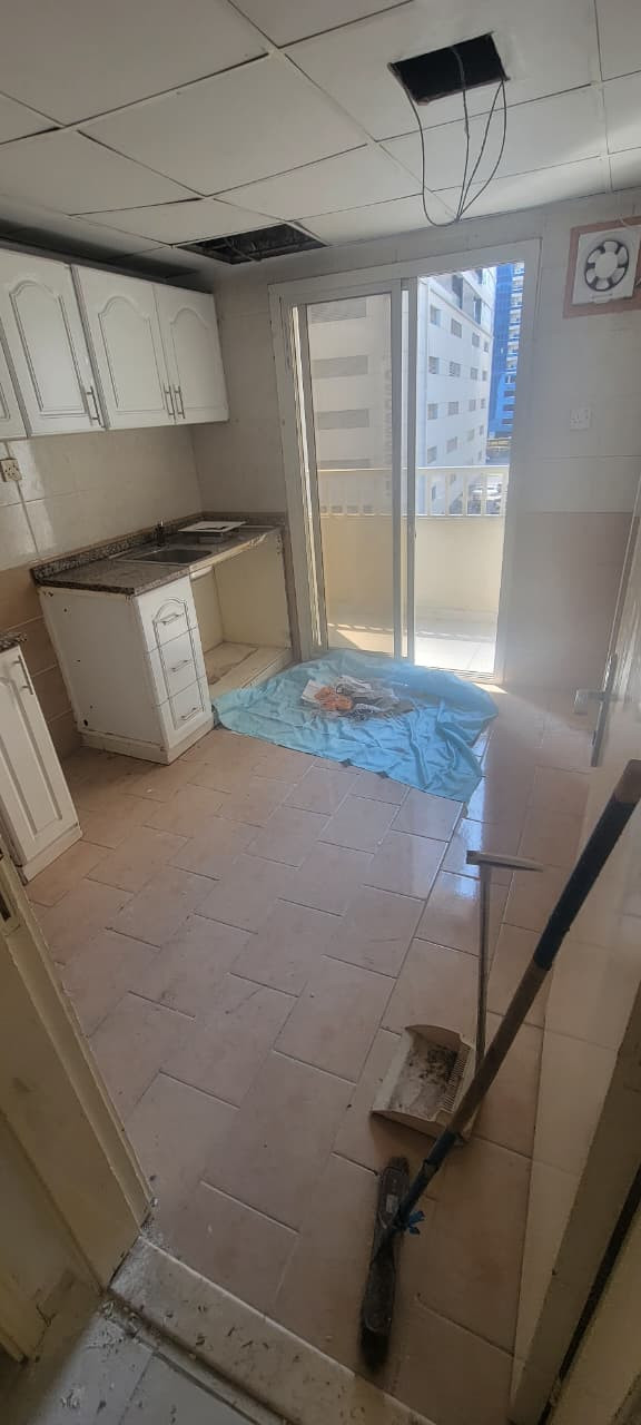One bedroom and living room apartment for annual rent in Al Rashidiya, behind Grand Mall