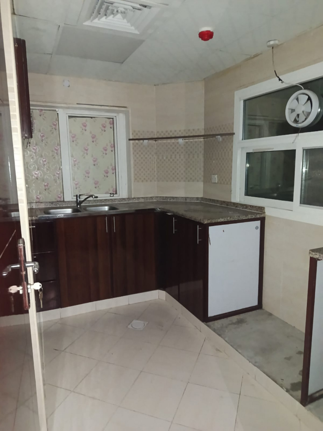 Two bedrooms and a living room for annual rent in Al Nuaimiya 2, a family building with very large spaces.